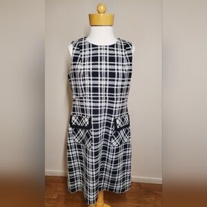 Andrew Marc Elegant Black and White Checkered Midi Dress Front Pockets